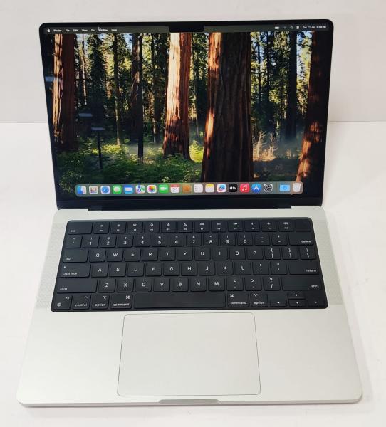 Apple macbook pro 2023 m3pro 18gb ram 512gb ssd 14inch(MRX63HN/A) apple warranty till feb-2025